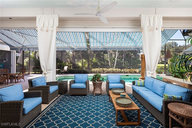 6975 Greentree DR, Naples, FL 34108