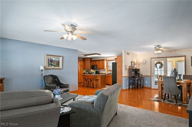 2370 Davis Peck Road, Cortland, OH 44410