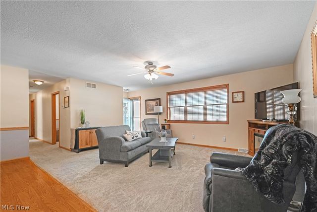 2370 Davis Peck Road, Cortland, OH 44410