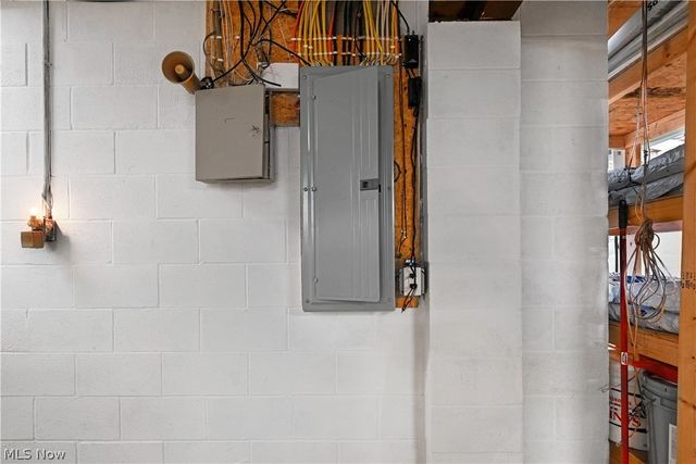 2370 Davis Peck Road, Cortland, OH 44410