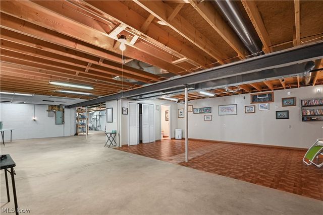 2370 Davis Peck Road, Cortland, OH 44410