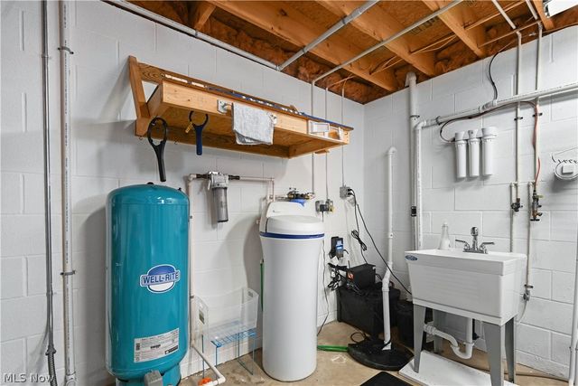 2370 Davis Peck Road, Cortland, OH 44410