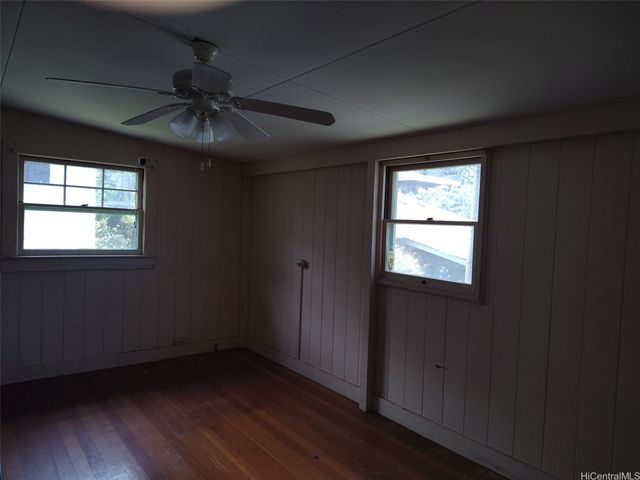 2627 Namauu Drive, Honolulu, HI 96817