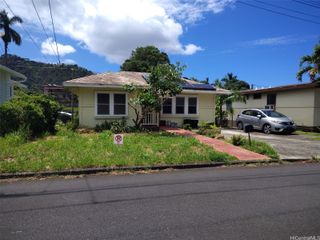 2627 Namauu Drive, Honolulu, HI 96817