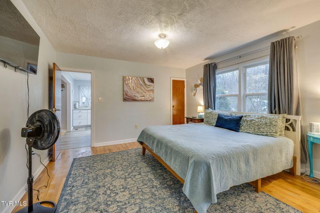 1326 Valley Drive, Bristol, TN 37620
