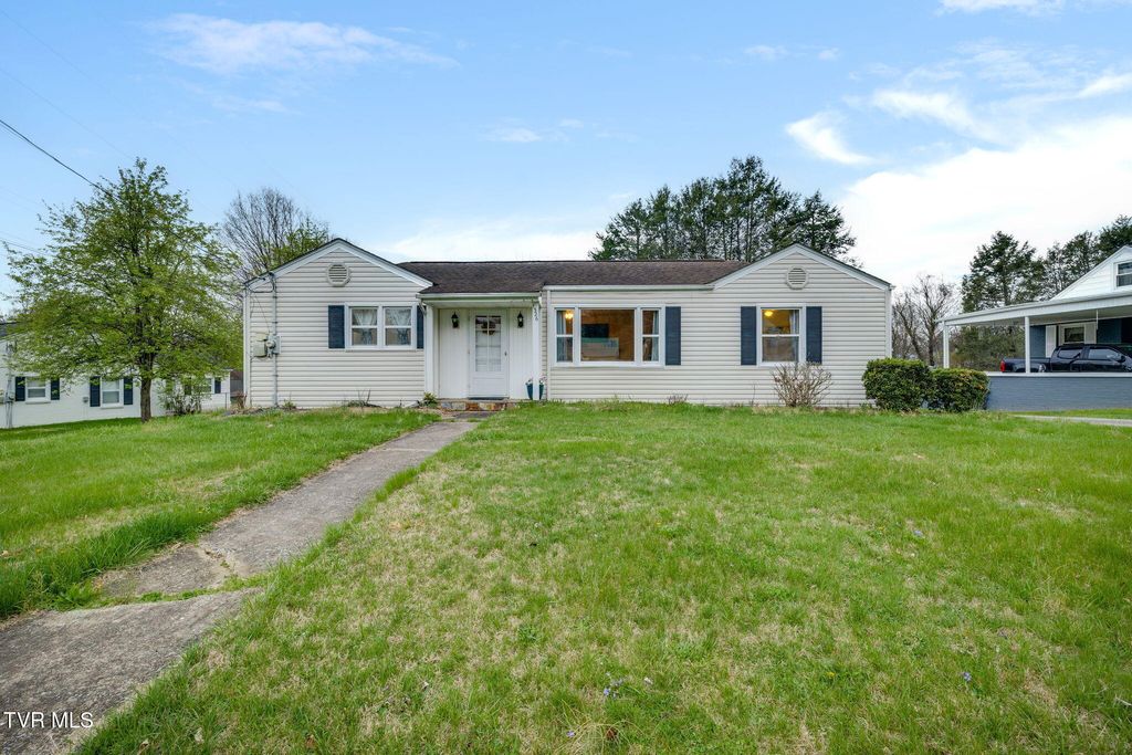 1326 Valley Drive, Bristol, TN 37620