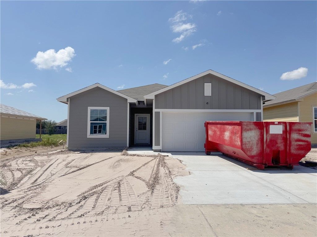 1944 Topwater, Aransas Pass, TX 78336