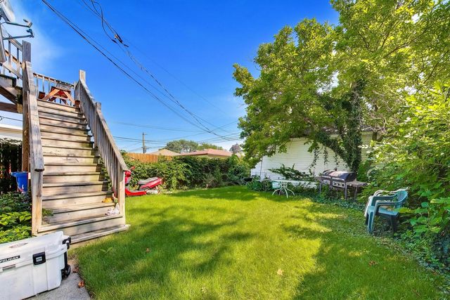 5357 W Waveland Avenue, Chicago, IL 60641