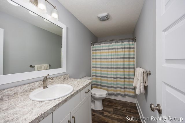 2937 Baywood Drive, Jenison, MI 49428