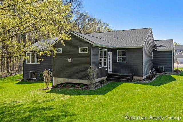 2937 Baywood Drive, Jenison, MI 49428