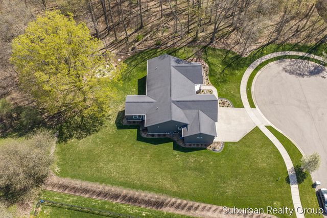 2937 Baywood Drive, Jenison, MI 49428