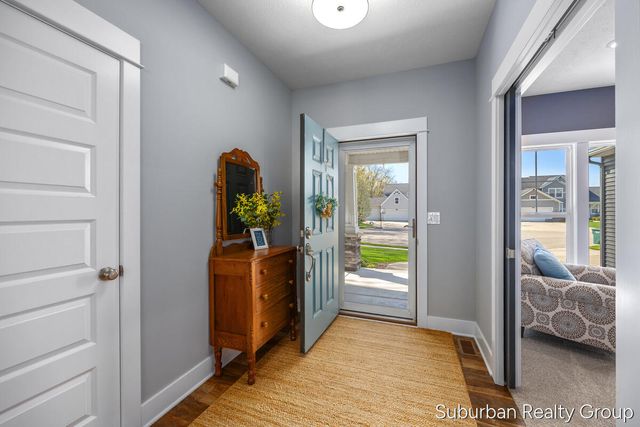 2937 Baywood Drive, Jenison, MI 49428