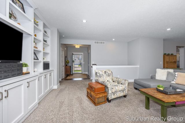 2937 Baywood Drive, Jenison, MI 49428