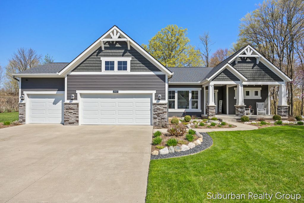 2937 Baywood Drive, Jenison, MI 49428