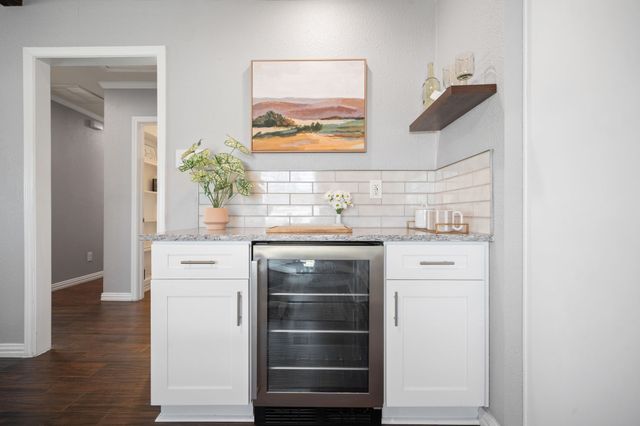 2617 Benbrook Boulevard, Fort Worth, TX 76109