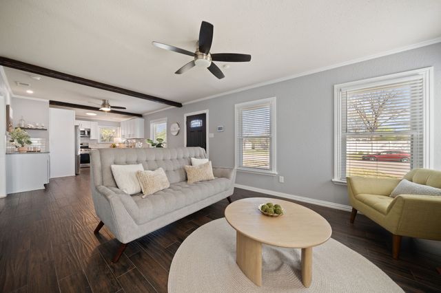 2617 Benbrook Boulevard, Fort Worth, TX 76109