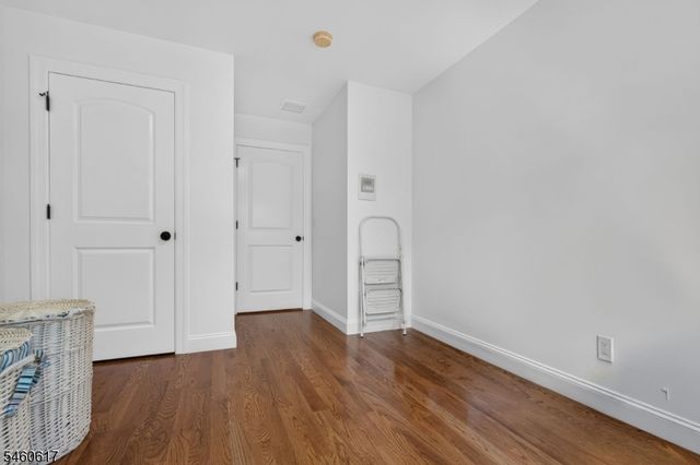 7 Christina Ct, Fairfield Twp., NJ 07004