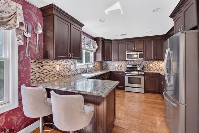 7 Christina Ct, Fairfield Twp., NJ 07004