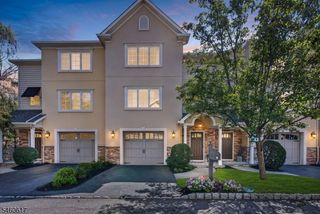 7 Christina Ct, Fairfield Twp., NJ 07004