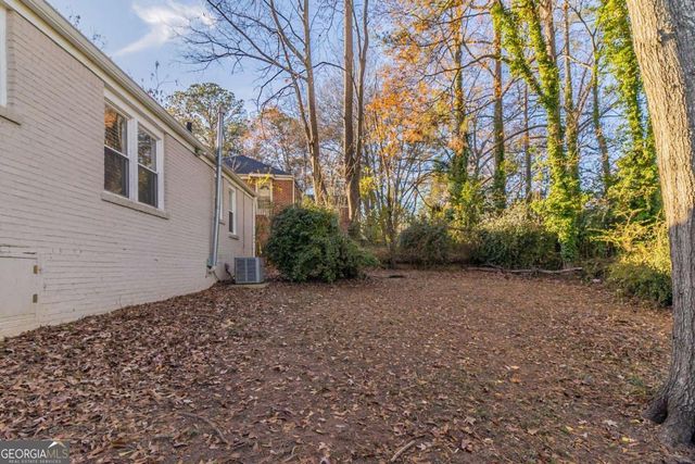 1807 Oakmont Drive NW, Atlanta, GA 30314