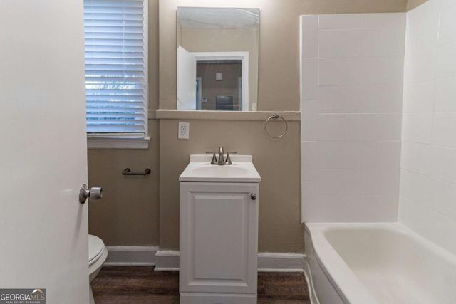 1807 Oakmont Drive NW, Atlanta, GA 30314