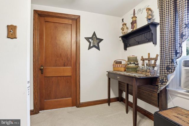 418 E BROADWAY, Red Lion, PA 17356