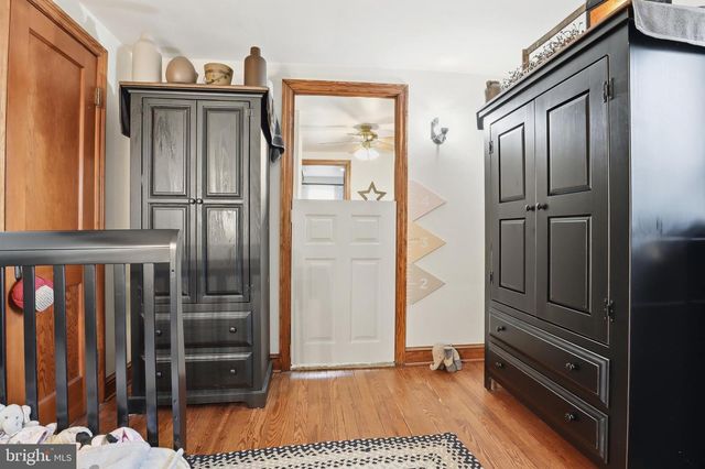 418 E BROADWAY, Red Lion, PA 17356