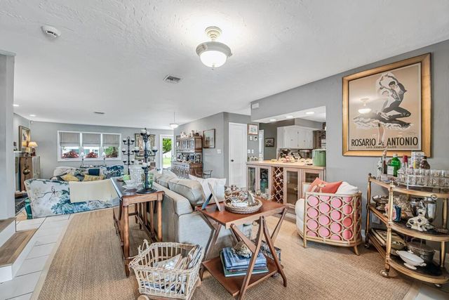 491 SE 16th Avenue, Pompano Beach, FL 33060