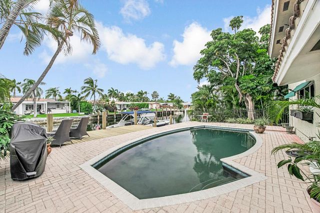 491 SE 16th Avenue, Pompano Beach, FL 33060