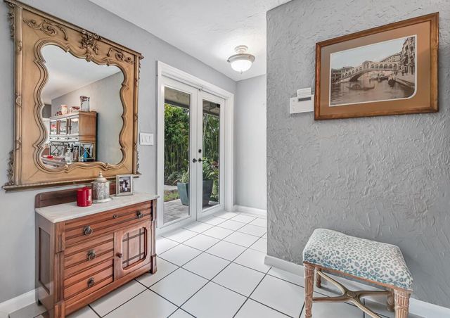 491 SE 16th Avenue, Pompano Beach, FL 33060