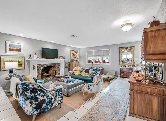 491 SE 16th Avenue, Pompano Beach, FL 33060