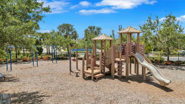 12211 TRAILHEAD DRIVE, Bradenton, FL 34211