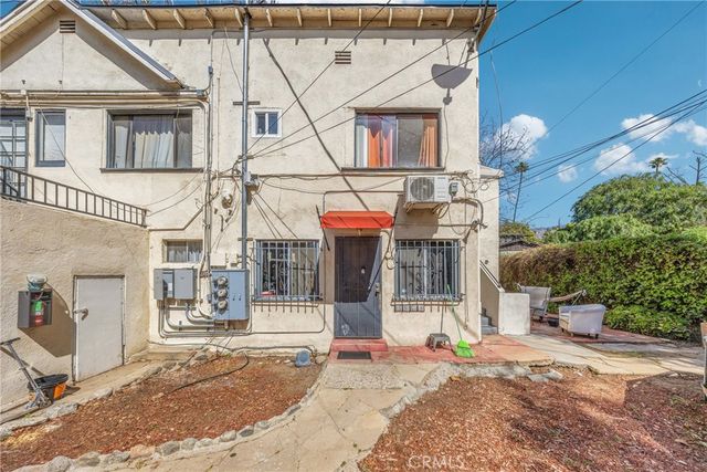 1562 N Lake Avenue, Pasadena, CA 91104