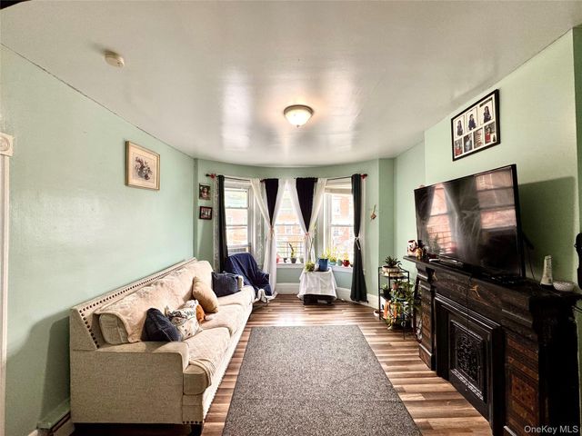 49 Benkard Avenue, Newburgh, NY 12550