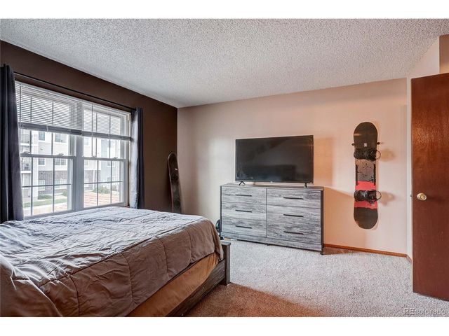 2054 S Balsam St, Lakewood, CO 80227