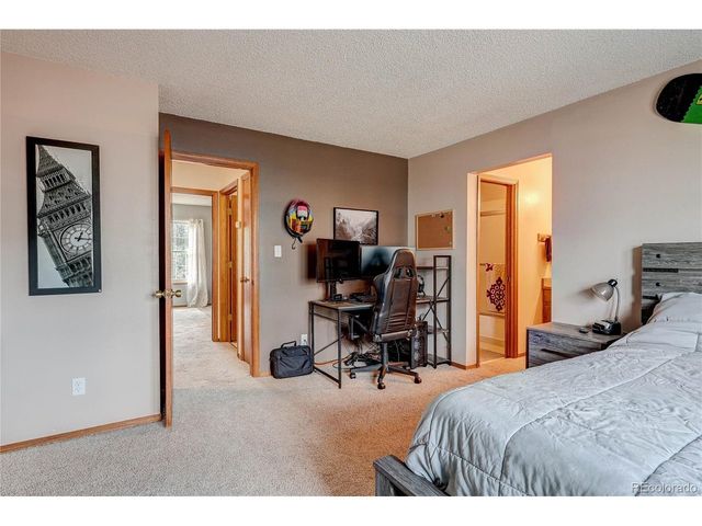 2054 S Balsam St, Lakewood, CO 80227
