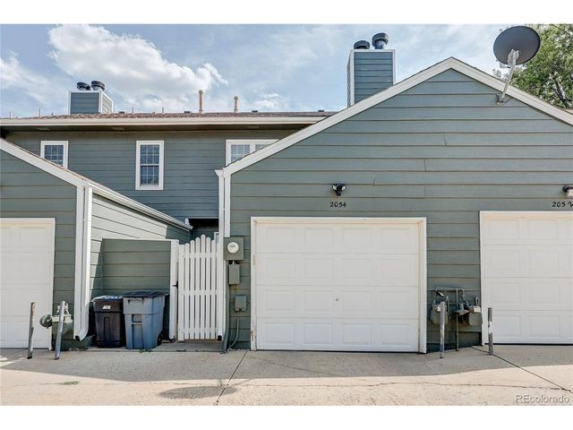 2054 S Balsam St, Lakewood, CO 80227