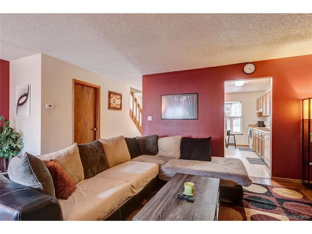 2054 S Balsam St, Lakewood, CO 80227