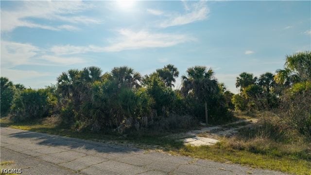 8608 Fireglow CIR, North Port, FL 34288