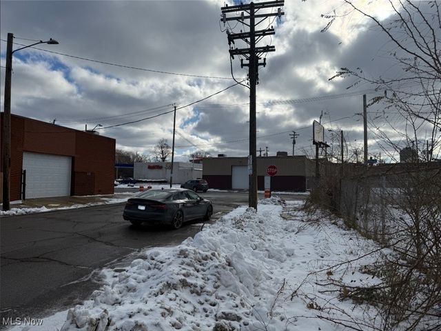 1644 E 49th Street, Cleveland, OH 44103