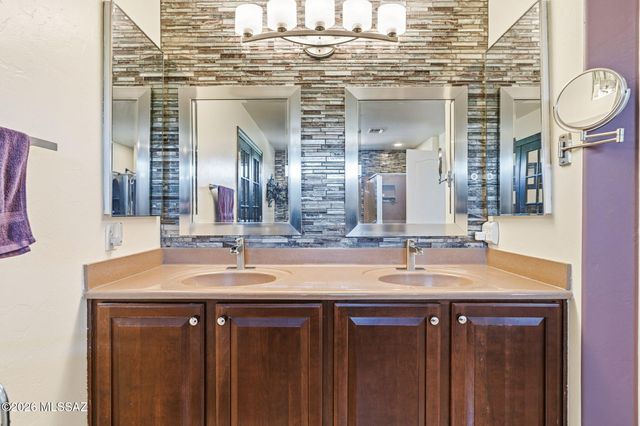 393 E Via Puente Lindo, Sahuarita, AZ 85629