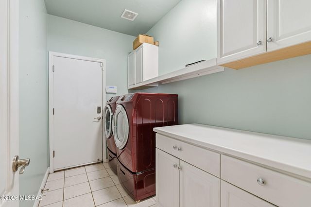 393 E Via Puente Lindo, Sahuarita, AZ 85629