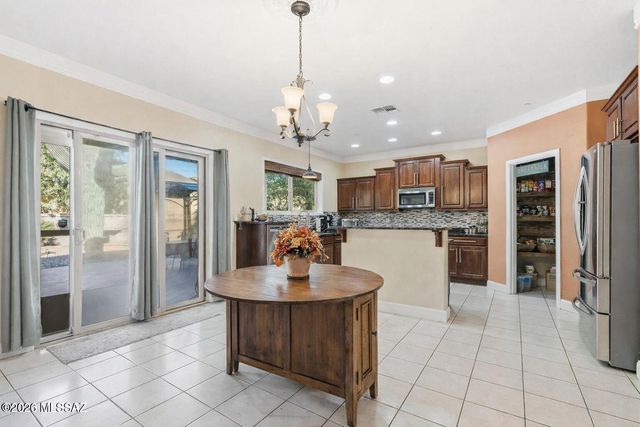 393 E Via Puente Lindo, Sahuarita, AZ 85629