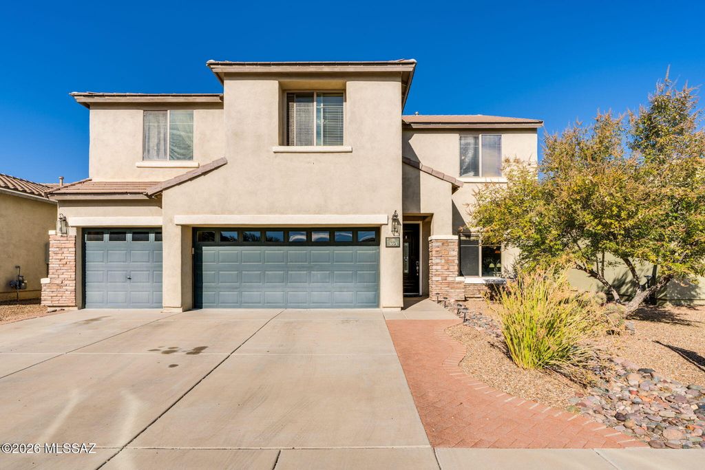 393 E Via Puente Lindo, Sahuarita, AZ 85629