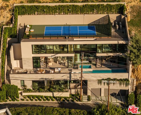 8777 W Hollywood Boulevard, Los Angeles, CA 90069