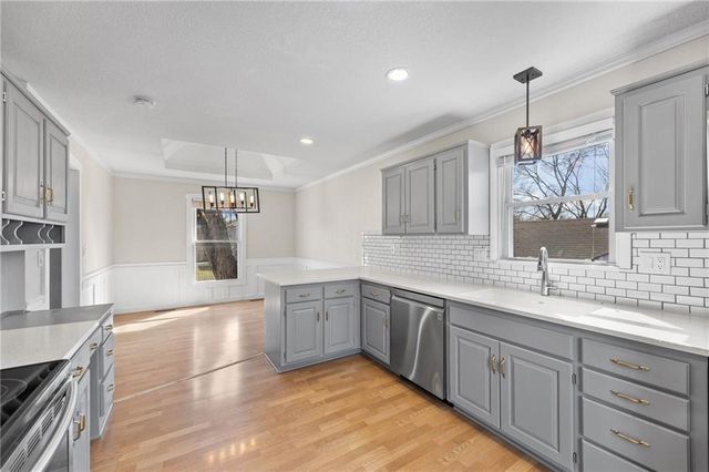 1440 W Prairie Terrace, Olathe, KS 66061