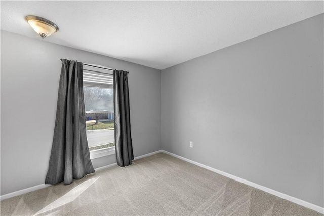 1440 W Prairie Terrace, Olathe, KS 66061