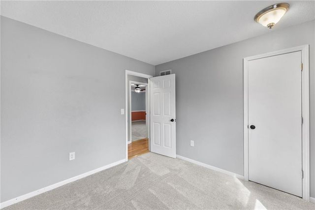 1440 W Prairie Terrace, Olathe, KS 66061