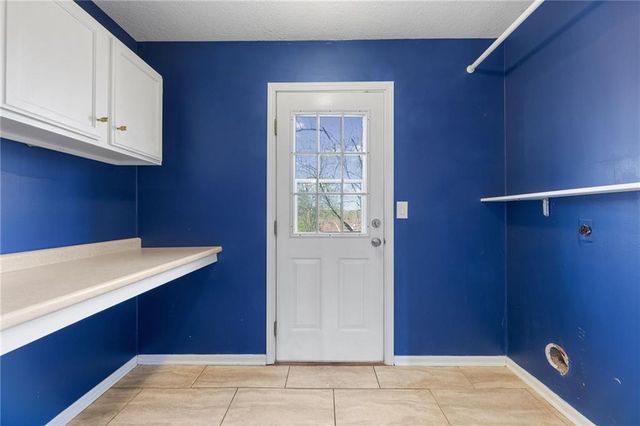 1440 W Prairie Terrace, Olathe, KS 66061