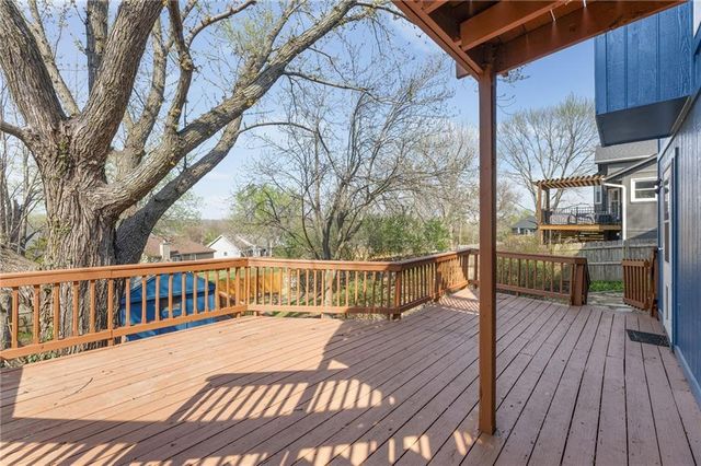 1440 W Prairie Terrace, Olathe, KS 66061